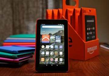 Amazon выпустила обновление для планшетов Fire, которое делает ночное чтение более комфортным