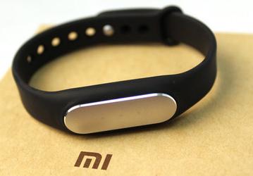 Xiaomi уже поставила на рынок более 10 млн умных браслетов Mi Band