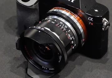 На CP+ замечен полнокадровый объектив Voigtlander 15mm / F 4,5 Super Wide Heliar III