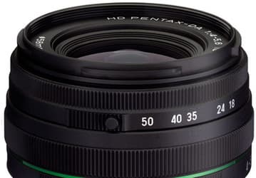 Длина объектива HD Pentax-DA 18-50mm F4-5.6 DC WR RE в сложенном состоянии — всего 41 мм