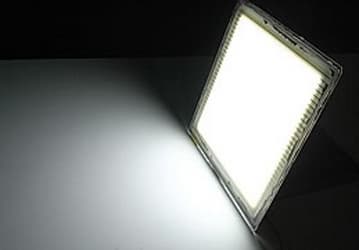Специалистами Ason создана панель OLED яркостью 50 000 кд/м², выпуск таких панелей планируется начать в 2016 году