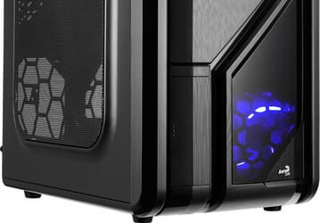 Компьютерный корпус Aerocool GT-RS рассчитан на платы типоразмера ATX