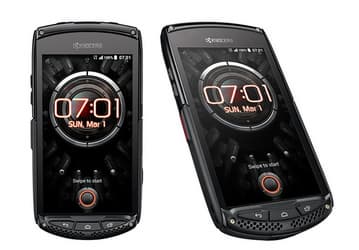 Защищённый смартфон Kyocera Torque выделяется ёмким аккумулятором и отсутствием разговорного динамика