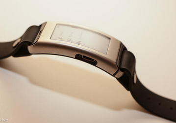 Ещё немного Lenovo — браслет Vibe Band VB10 и вспышка для автопортретов Vibe Xtension Selfie Flash