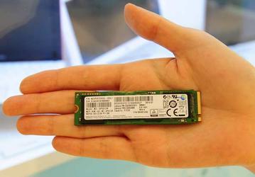 Начат выпуск миниатюрных SSD Samsung SM951, демонстрирующих скорости чтения и записи 2150 и 1550 МБ/с соответственно