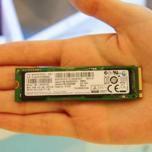 Начат выпуск миниатюрных SSD Samsung SM951, демонстрирующих скорости чтения и записи 2150 и 1550 МБ/с соответственно
