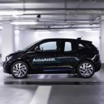 Автомобиль BMW i3 избегает столкновений и паркуется без участия водителя