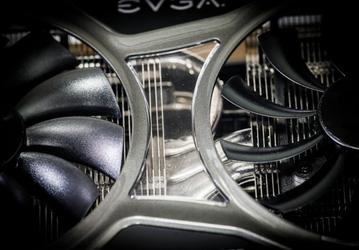 Evga готовит видеокарту GeForce GTX 980 Classified KingPin Edition