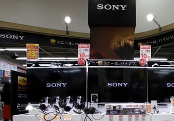 Sony закрывает все фирменные магазины в Канаде