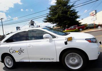 Google обвиняет невнимательного водителя в аварии с автономным автомобилем, в которой пострадали люди