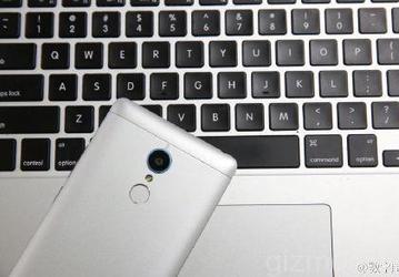 Смартфон ZTE V5 получит сканер отпечатков пальцев и металлический корпус