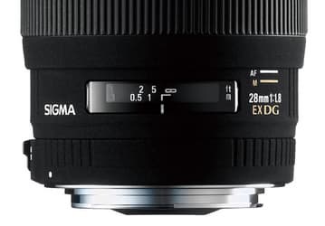 Завтра ожидается анонс полнокадрового объектива Sigma с фокусным расстоянием 24-35 мм и постоянной максимальной диафрагмой F/2