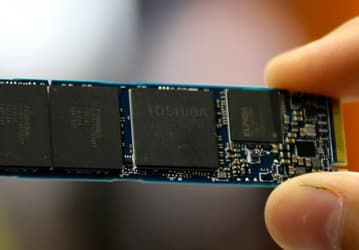 Производителем твердотельного накопителя OCZ RevoDrive 400 обещана скорость передачи данных свыше 2 ГБ/с
