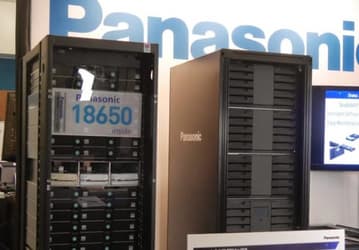 Компания Panasonic показала на мероприятии OCP U.S. Summit 2015 устройство для архивного хранения данных и резервный источник питания