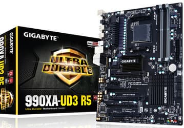 Системная плата Gigabyte 990XA-UD3 R5 с процессорным разъемом AMD AM3+ выполнена в типоразмере ATX