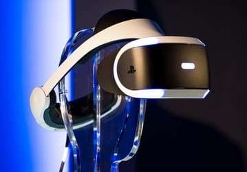 Шлем виртуальной реальности Sony Morpheus VR располагает экраном с кадровой частотой 120 Гц