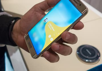 Число предварительных заказов на смартфоны Samsung Galaxy S6 и S6 Edge бьет рекорды