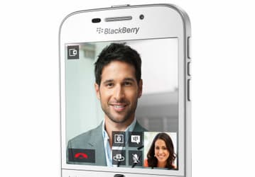 Смартфон BlackBerry Classic планируется выпускать в белом, синем и бронзовом цветовых вариантах