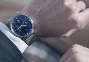 Конструкторы умных часов Huawei на платформе Android Wear постарались сделать их похожими на обычные наручные часы
