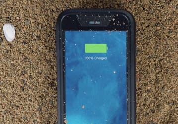 Чехол mophie juice pack H2PRO защитит смартфон Apple iPhone 6 от воды и падений