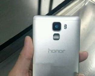 Смартфон Huawei Honor 7 Plus получит дисплей разрешением 2К и АКБ емкостью 4000 мА·ч