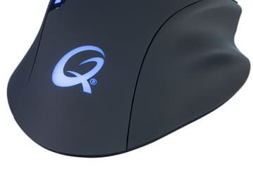 Игровая мышь QPAD 8K Optical оснащена полноцветной подсветкой