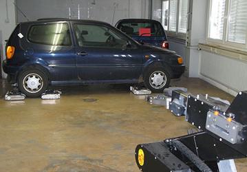 Роботы AVERT запаркуют автомобиль аккуратно и точно