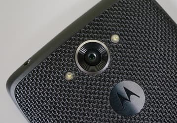 Смартфон Moto X третьего поколения будет поддерживать карты памяти microSD