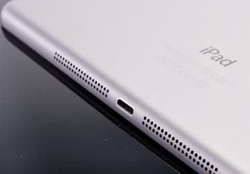 Разъем Lightning в iPad Pro поддерживает передачу данных на скорости, соответствующей спецификации  USB 3.0