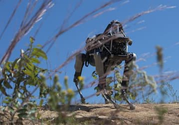 Военные США начали испытания четырехногого робота Spot