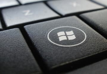 Microsoft отложила срок окончания продаж готовых ПК с Windows 7 Professional еще на год