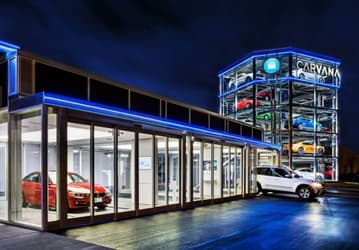 Компания Carvana удивила клиентов торговым автоматом по продаже автомобилей
