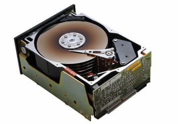 Чистая прибыль Seagate упала в 11 раз