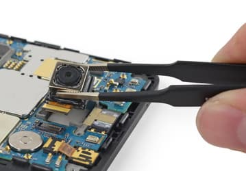 Для экономии места камера в смартфоне Nexus 5X установлена вверх ногами 