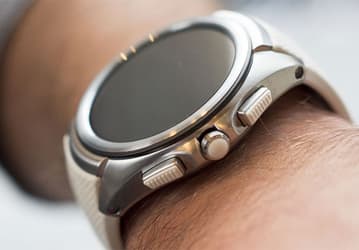 Причиной прекращения продаж умных часов LG Watch Urbane 2nd Edition стал некий новый компонент