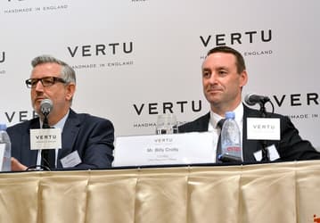 Несмотря на новых китайских хозяев, смартфоны Vertu продолжат собирать в Англии