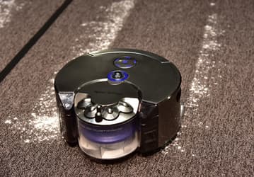 Умный, мощный и дорогой робот-пылесос Dyson 360 Eye появится в Японии уже в пятницу