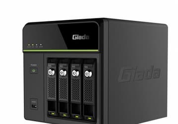 Сервер Giada GT400 на процессоре Intel Celeron 1037U рассчитан на четыре накопителя