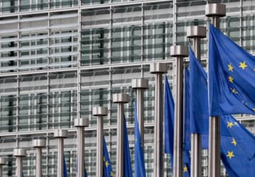 Плата за роуминг в странах ЕС будет отменена в июне 2017