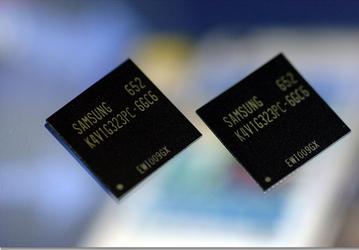Samsung устанавливает новый рекорд по выручке от продаж памяти DRAM