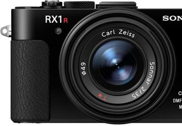 Разрешение полнокадровой компактной камеры Sony Cyber-shot RX1R II — 42 Мп, цена — $3299