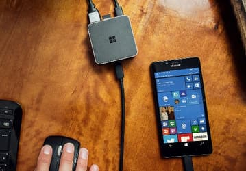 Аксессуар Microsoft Display Dock позволяет подключить смартфоны Lumia к монитору и манипуляторам