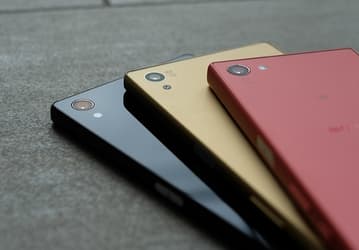 Прошедший квартал завершился для Sony чистой прибылью, но выпуск смартфонов всё ещё убыточен