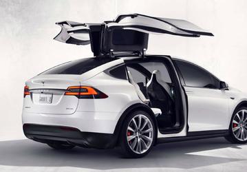 Tesla называет Model X самым безопасным автомобилем в мире, машина получила режим защиты от биологического оружия