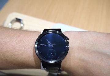 Часы Huawei Watch появятся в четырех модификациях