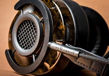 В наушниках AudioQuest NightHawk используются излучатели с диффузорами из «натуральной биоцеллюлозы»
