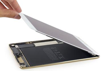 Планшет Apple iPad mini 4 так же плохо поддается ремонту, как его предшественники
