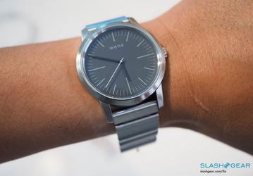 Sony показала на выставке IFA 2015 часы Wena