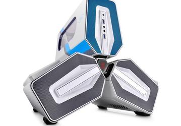 Трехлепестковый корпус DeepCool TriStellar S выполнен в стилистике имперского шаттла Дарта Вейдера