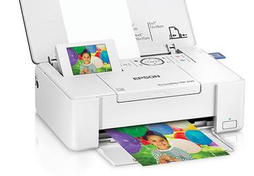 Принтер Epson PictureMate PM-400 печатает с разрешением 5700 x 1440 точек на дюйм и поддерживает Wi-Fi Direct 